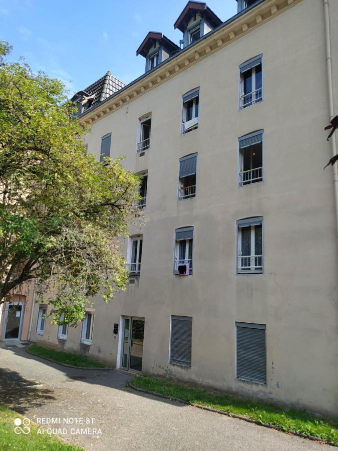 Joli Studio Au Centre D'Uriage Vaulnaveys-le-Haut 外观 照片